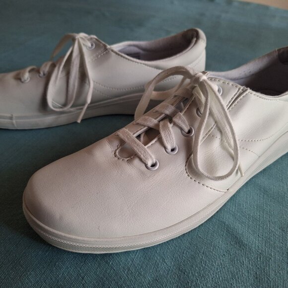 Grasshoppers White Leather Stretch Plus Lace Up Sneaker - Size 9M - Picture 2 of 7